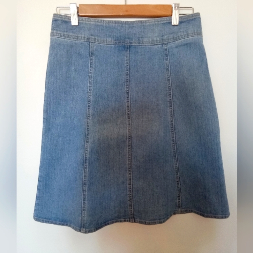 CAbi Women's Aline Medium Wash Denim Fit & Flare Knee Length Skirt Size 4